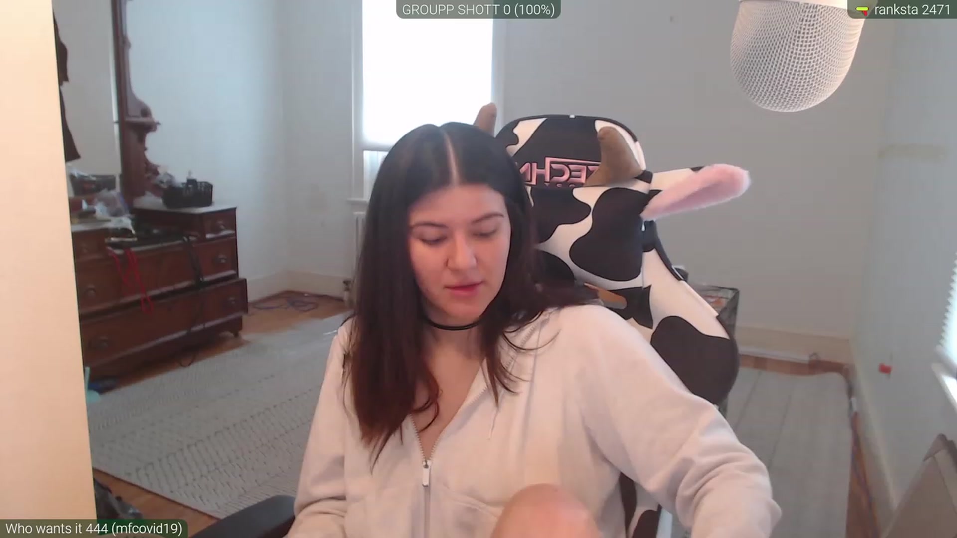 Gallery image thumbnail from kewcumber's myfreecams stream on, 04/08/2023, 17:58 image 7 of 20