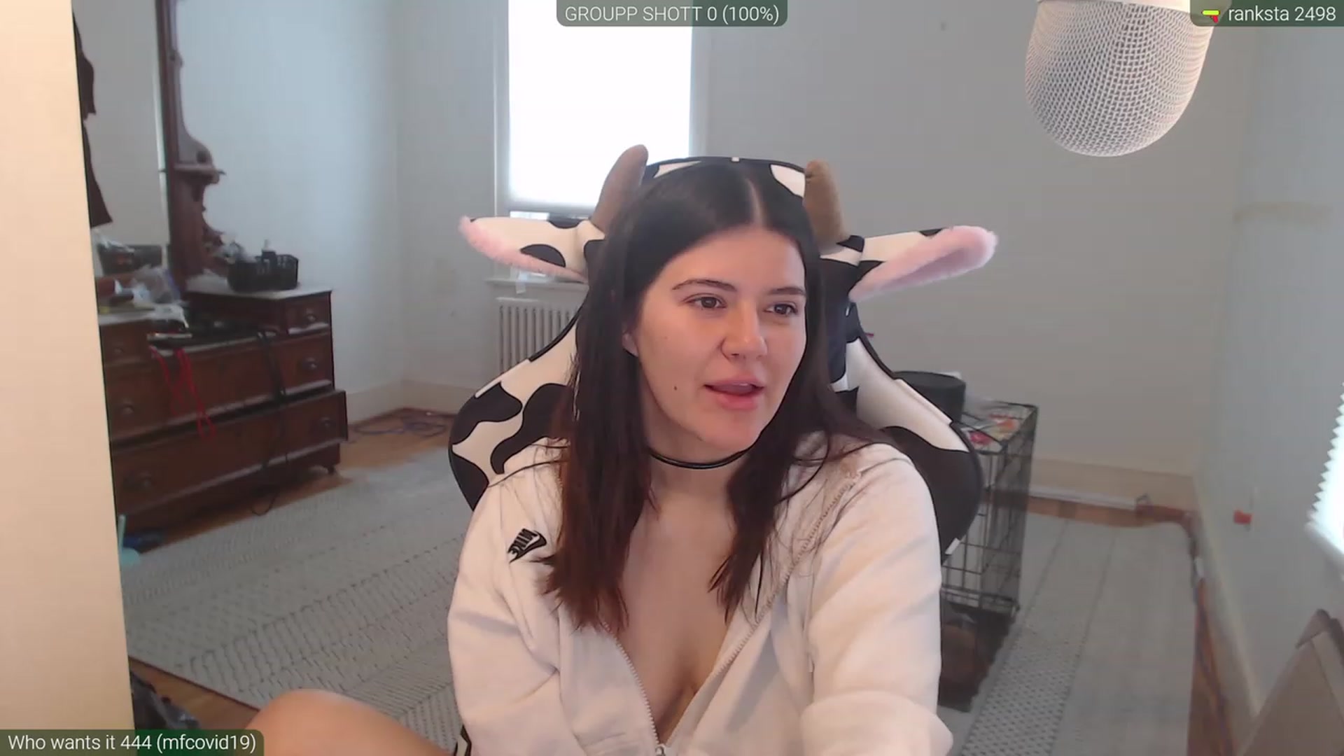 Gallery image thumbnail from kewcumber's myfreecams stream on, 04/08/2023, 17:58 image 1 of 20
