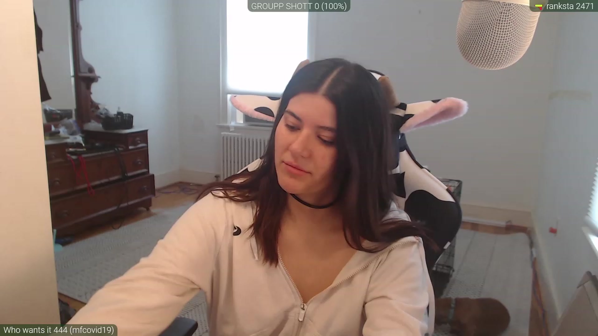 Gallery image thumbnail from kewcumber's myfreecams stream on, 04/08/2023, 17:58 image 15 of 20