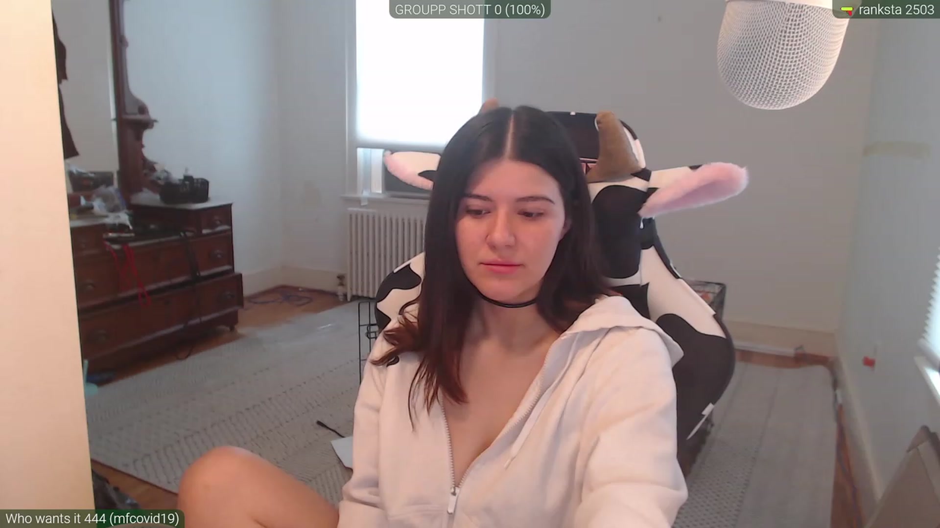 Gallery image thumbnail from kewcumber's myfreecams stream on, 04/08/2023, 17:58 image 5 of 20