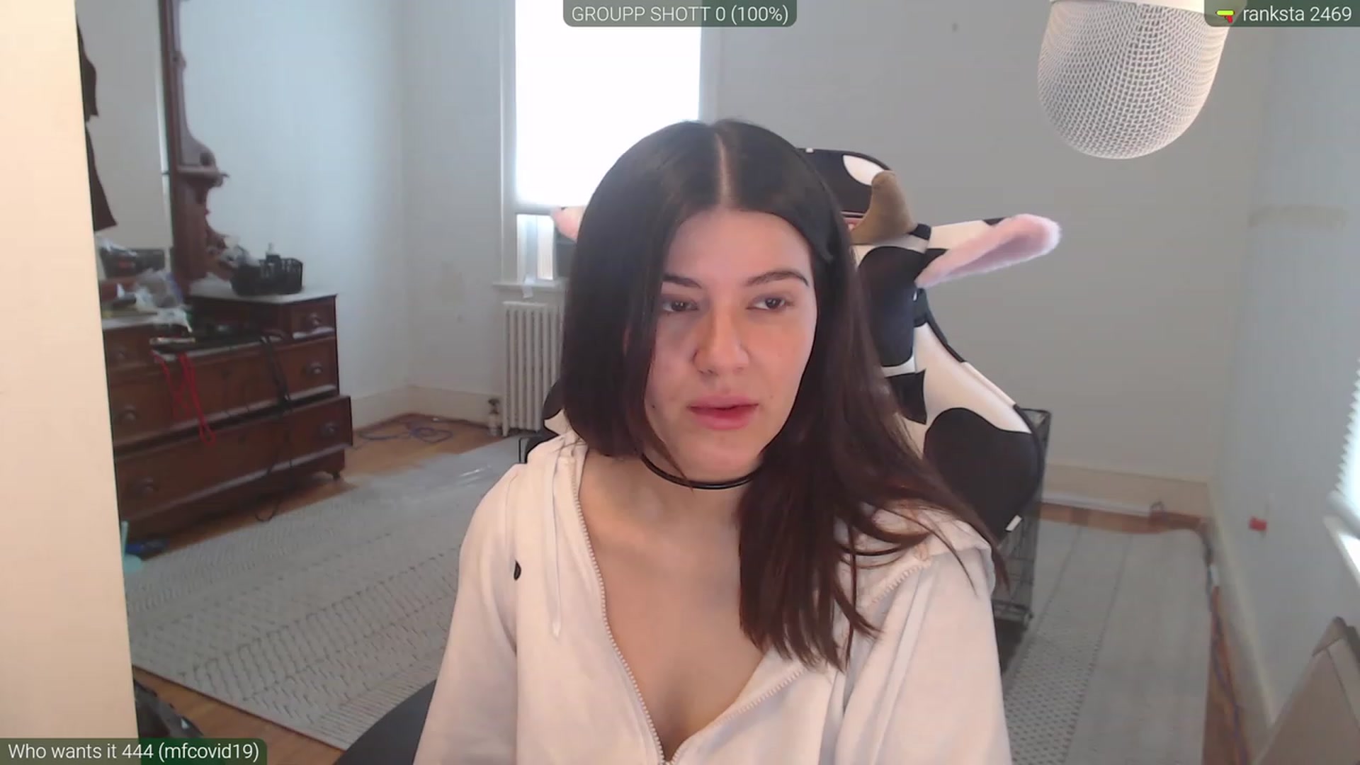 Gallery image thumbnail from kewcumber's myfreecams stream on, 04/08/2023, 17:58 image 13 of 20