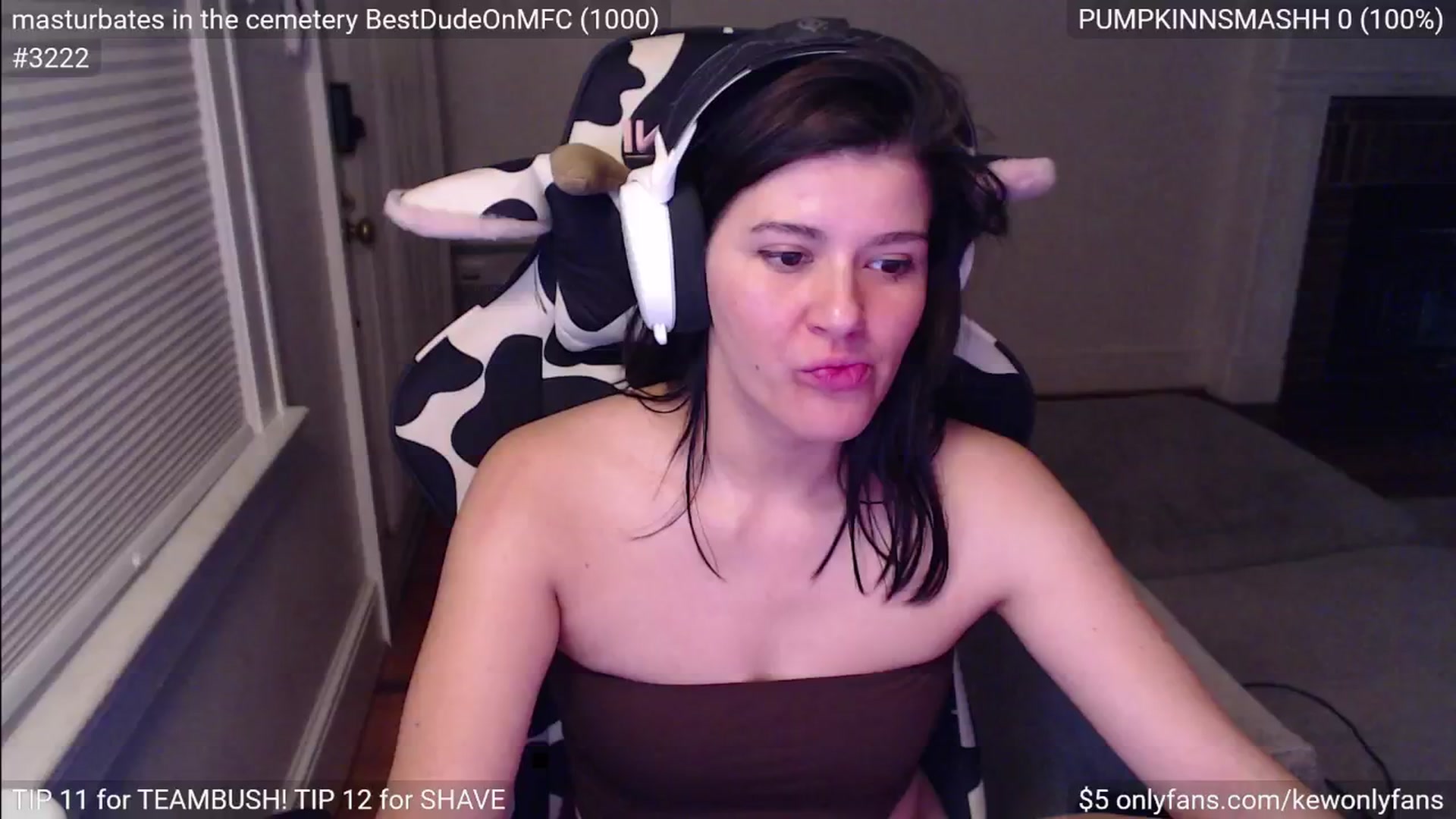 Gallery image thumbnail from kewcumber's myfreecams stream on, 11/10/2024, 01:56 image 8 of 20