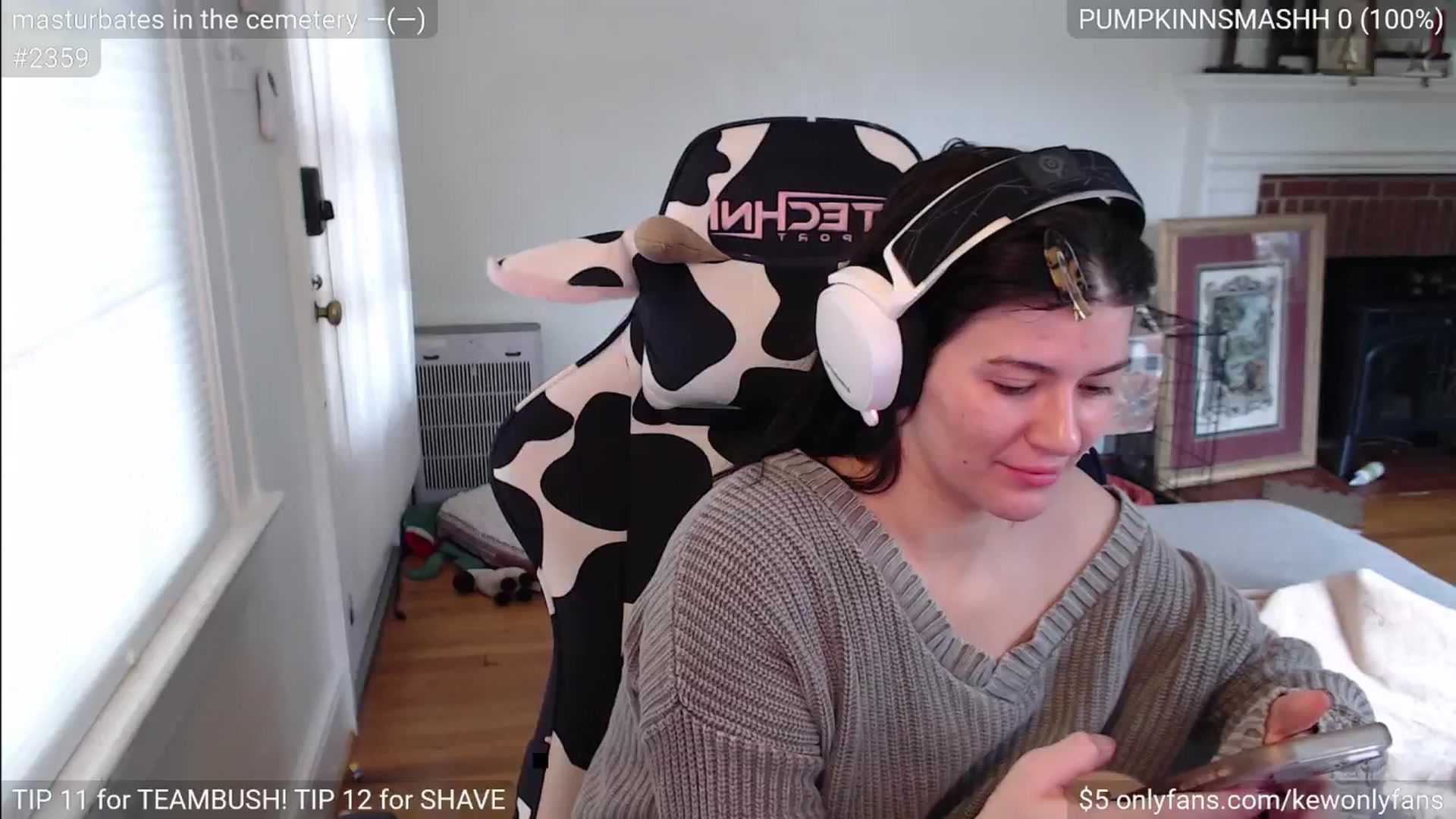 Gallery image thumbnail from kewcumber's myfreecams stream on, 11/16/2024, 16:17 image 1 of 20