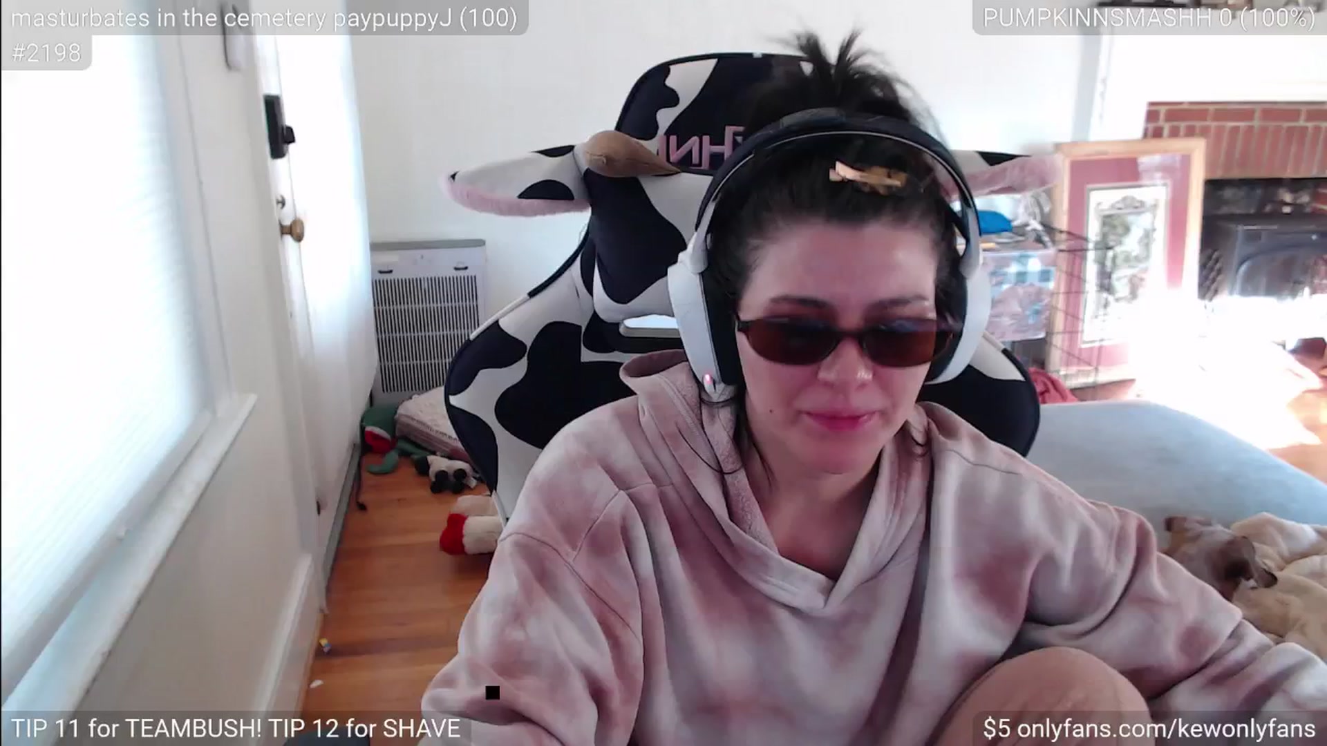 Gallery image thumbnail from kewcumber's myfreecams stream on, 11/16/2024, 20:48 image 20 of 20