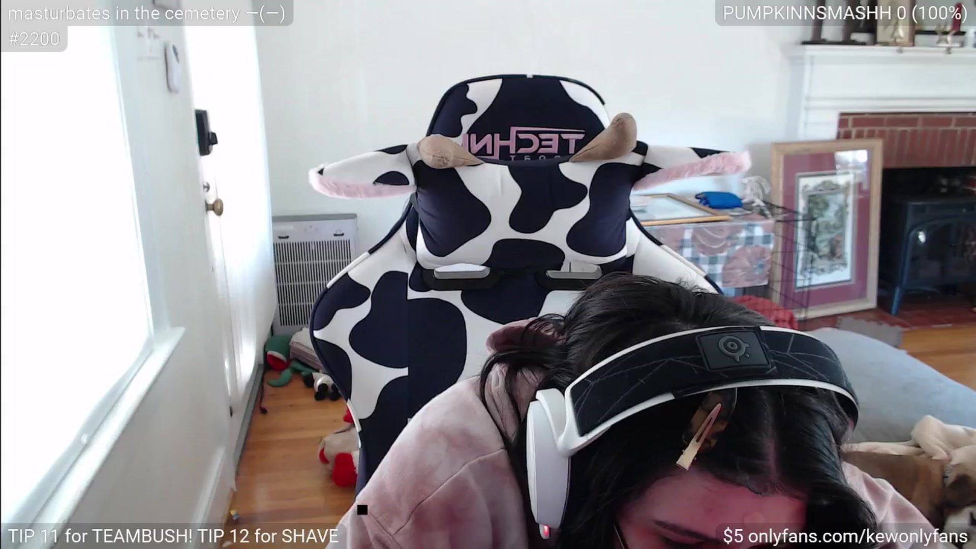 Gallery image thumbnail from kewcumber's myfreecams stream on, 11/16/2024, 20:48 image 6 of 20
