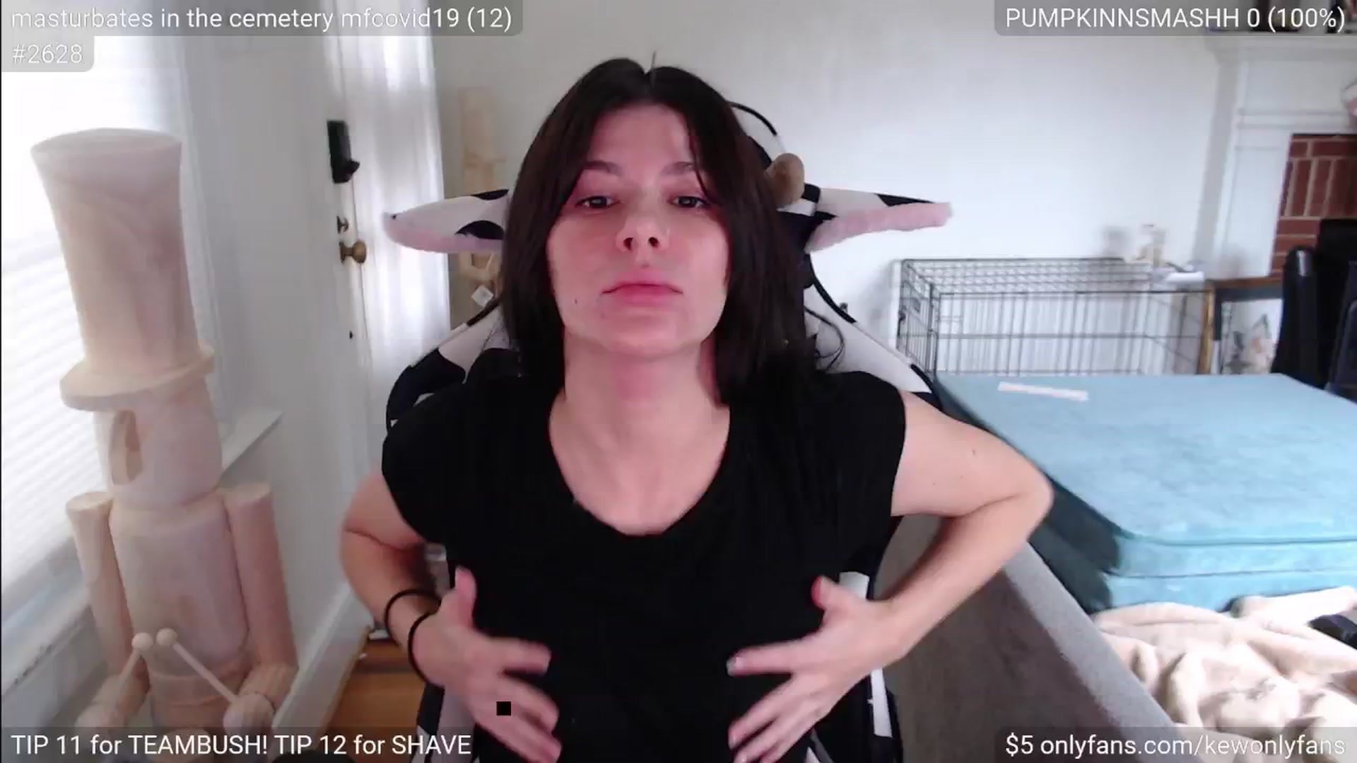 Gallery image thumbnail from kewcumber's myfreecams stream on, 11/23/2024, 20:35 image 1 of 20