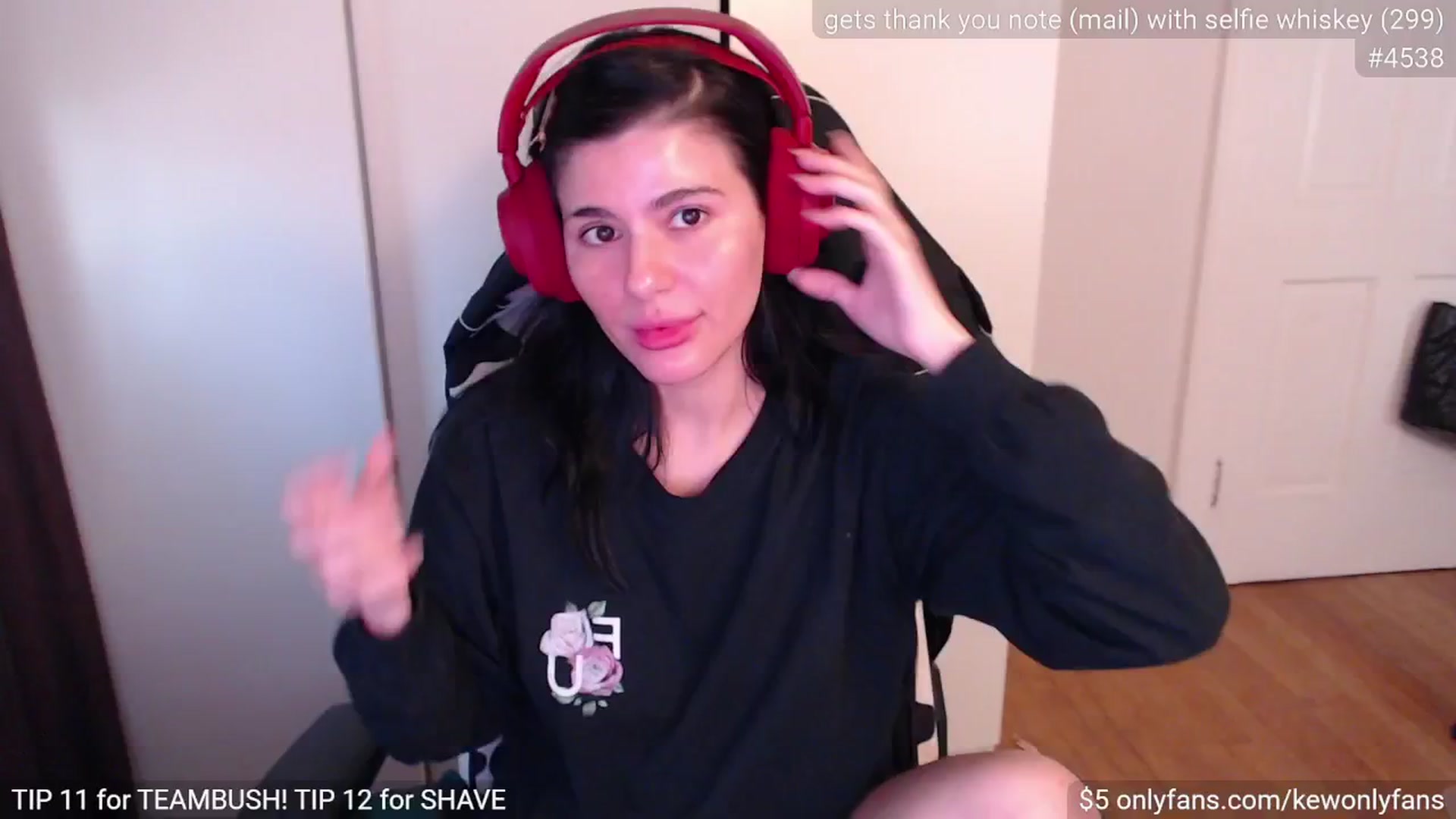 Gallery image thumbnail from kewcumber's myfreecams stream on, 04/05/2025, 18:06 image 19 of 20
