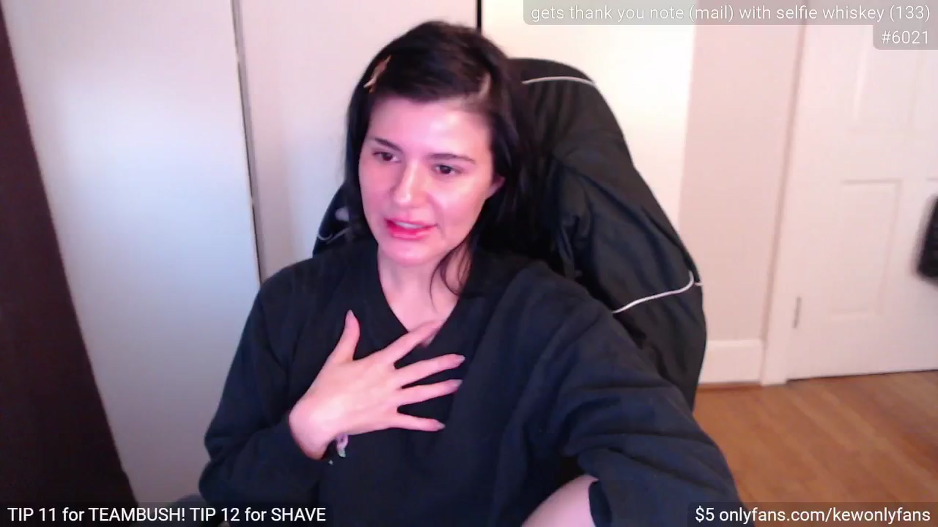 Gallery image thumbnail from kewcumber's myfreecams stream on, 04/05/2025, 18:06 image 11 of 20