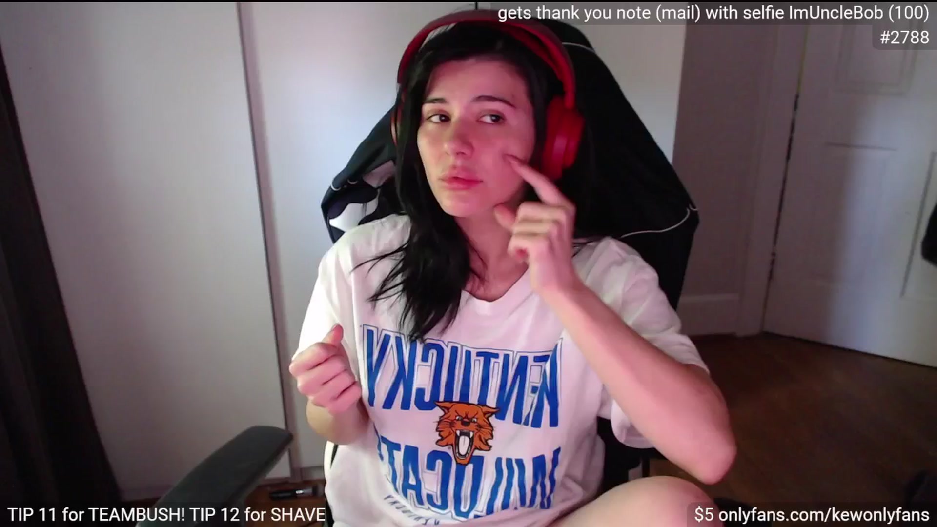 Gallery image thumbnail from kewcumber's myfreecams stream on, 04/27/2025, 20:03 image 8 of 20