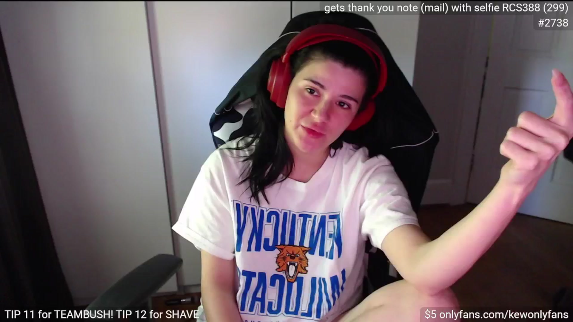 Gallery image thumbnail from kewcumber's myfreecams stream on, 04/27/2025, 20:03 image 15 of 20