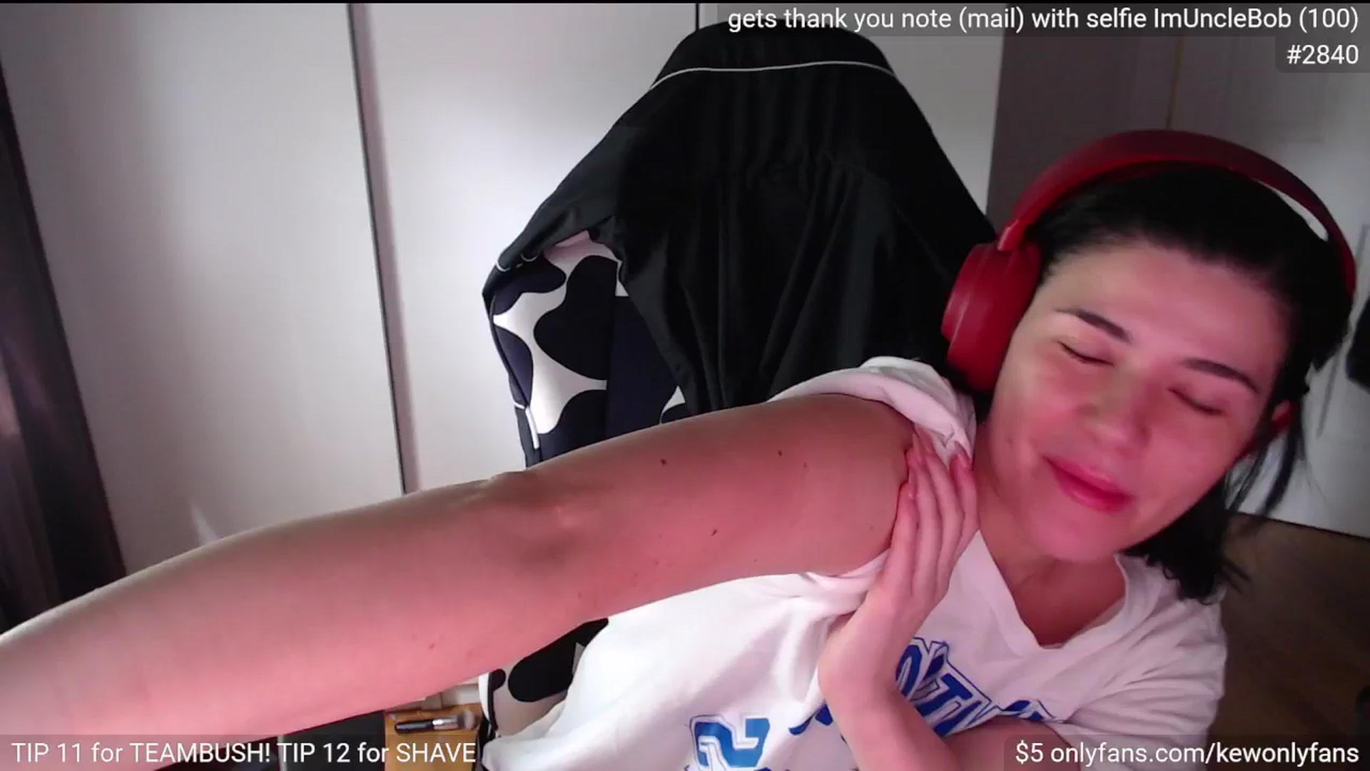 Gallery image thumbnail from kewcumber's myfreecams stream on, 04/27/2025, 20:03 image 2 of 20