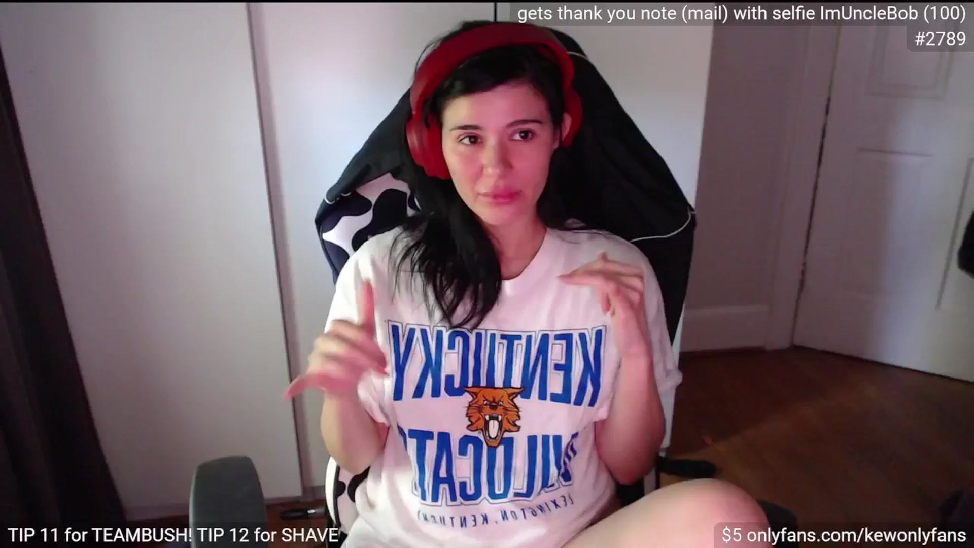 Gallery image thumbnail from kewcumber's myfreecams stream on, 04/27/2025, 20:03 image 7 of 20