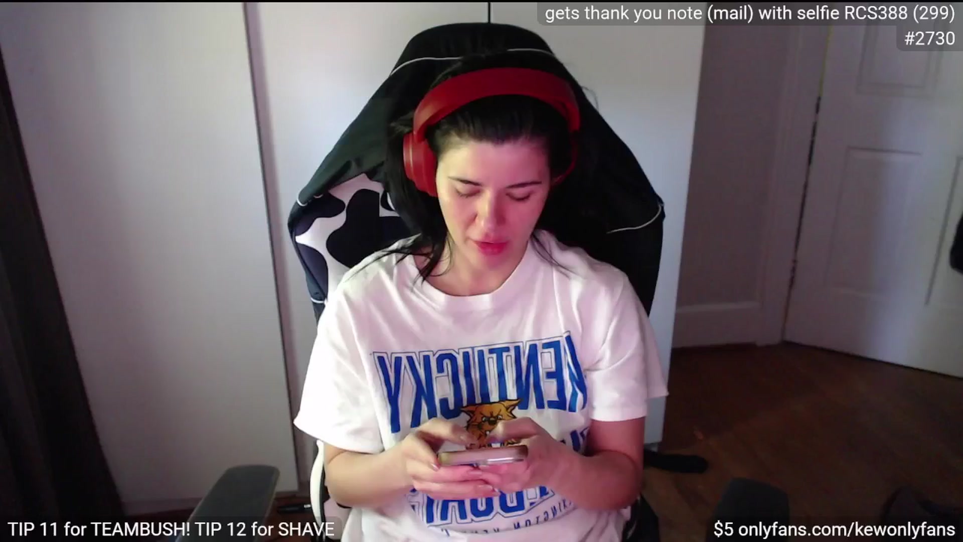 Gallery image thumbnail from kewcumber's myfreecams stream on, 04/27/2025, 20:03 image 18 of 20