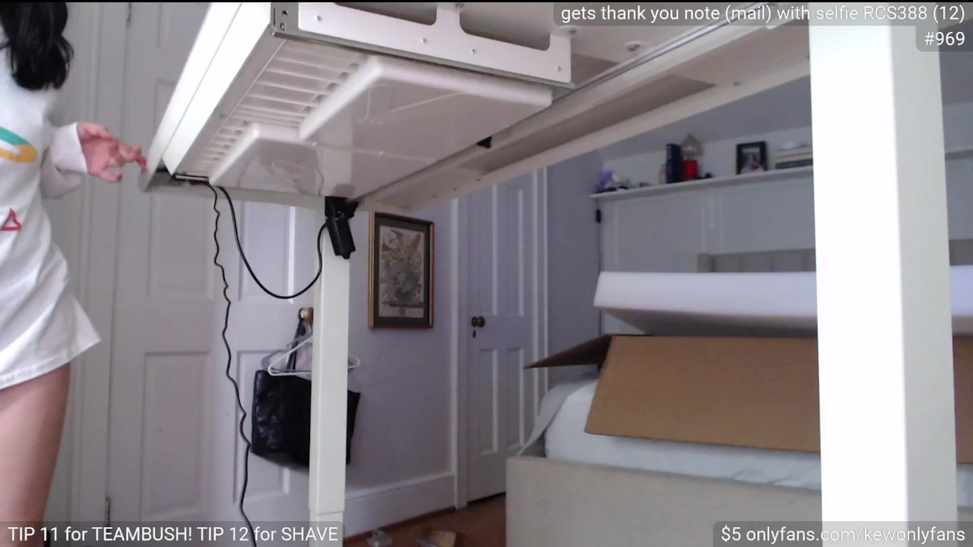 Gallery image thumbnail from kewcumber's myfreecams stream on, 05/03/2025, 18:41 image 18 of 20