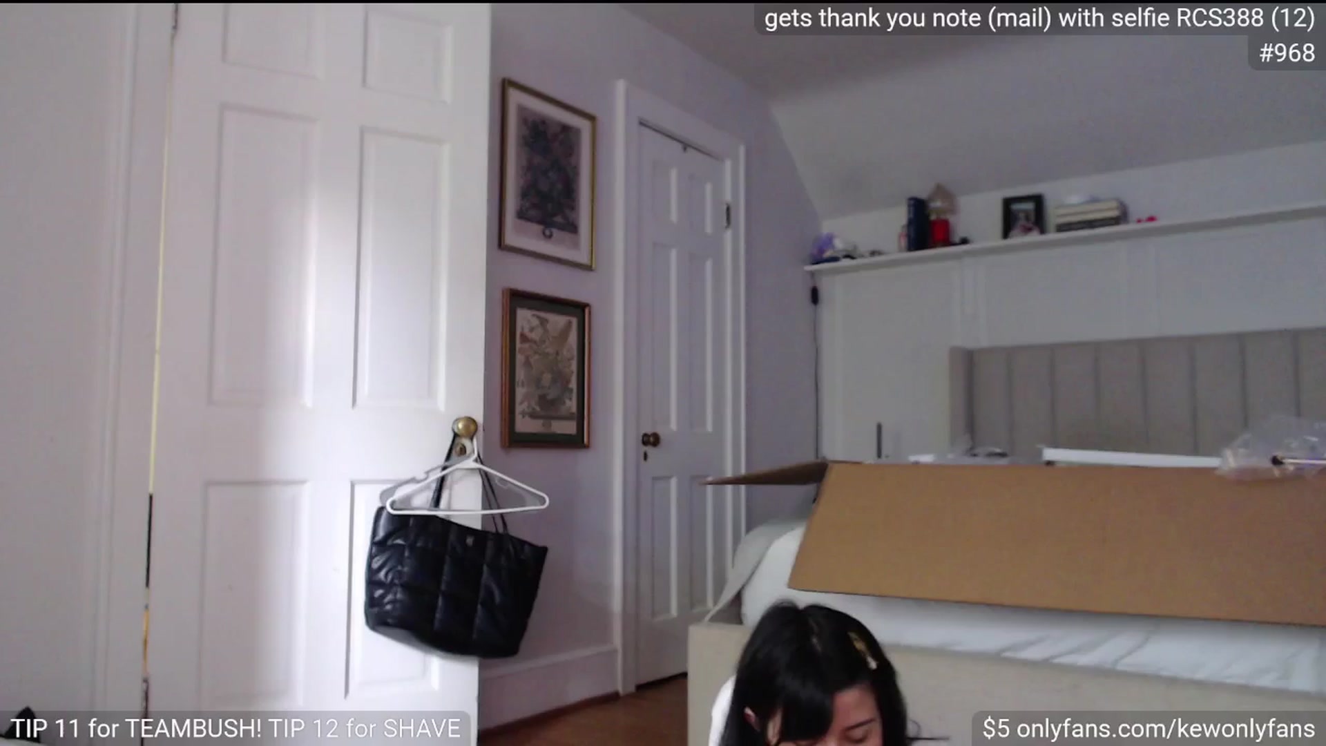 Gallery image thumbnail from kewcumber's myfreecams stream on, 05/03/2025, 18:41 image 6 of 20