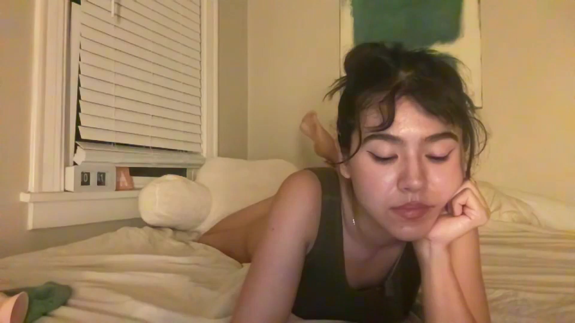 Gallery image thumbnail from kewpicutie's myfreecams stream on, 08/09/2023, 05:58 image 5 of 20