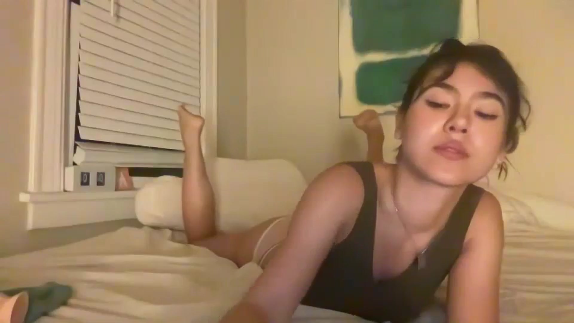 Gallery image thumbnail from kewpicutie's myfreecams stream on, 08/09/2023, 05:58 image 4 of 20
