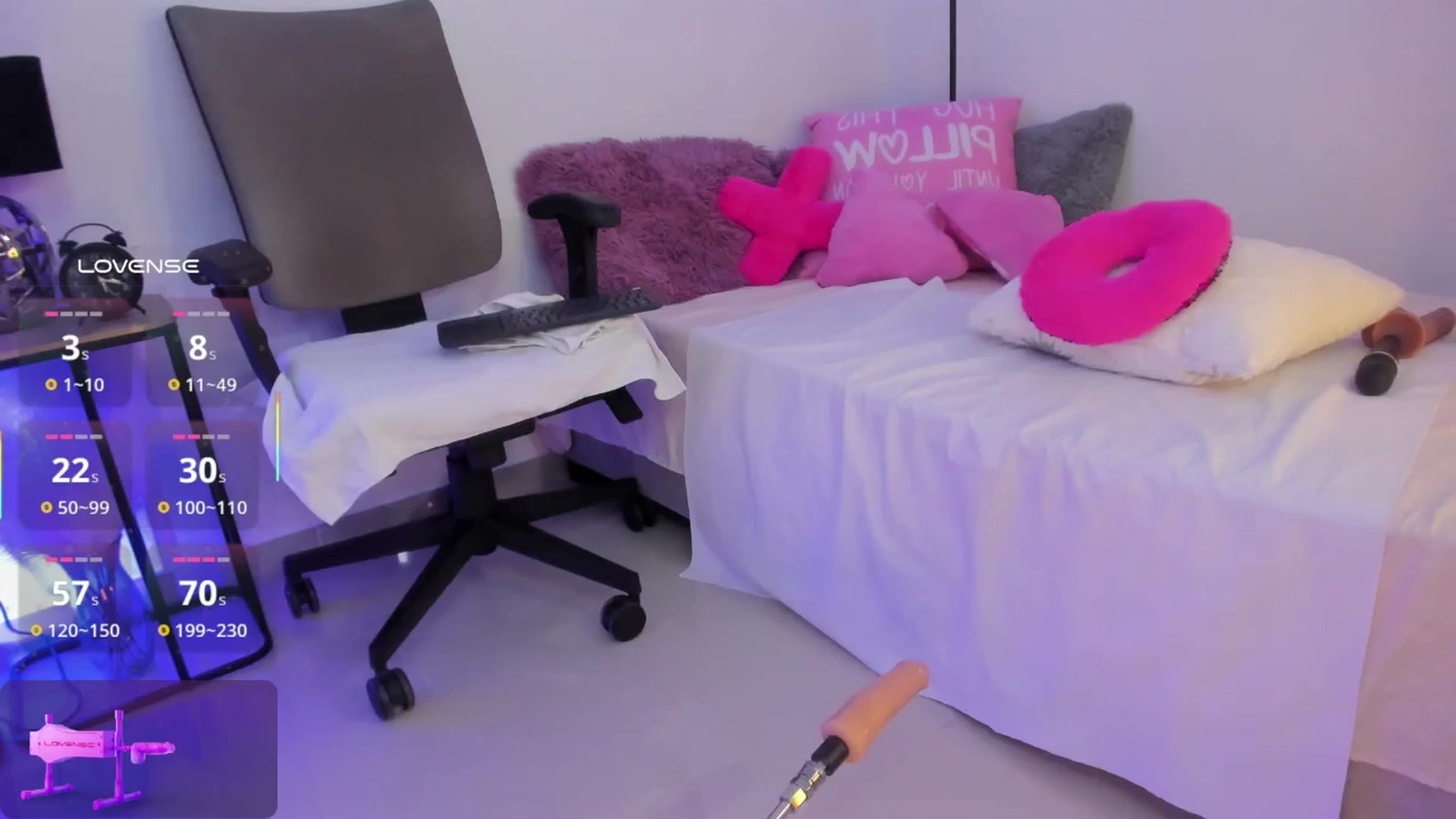 Gallery image thumbnail from kiara_Sofi's myfreecams stream on, 04/04/2025, 14:38 image 10 of 20