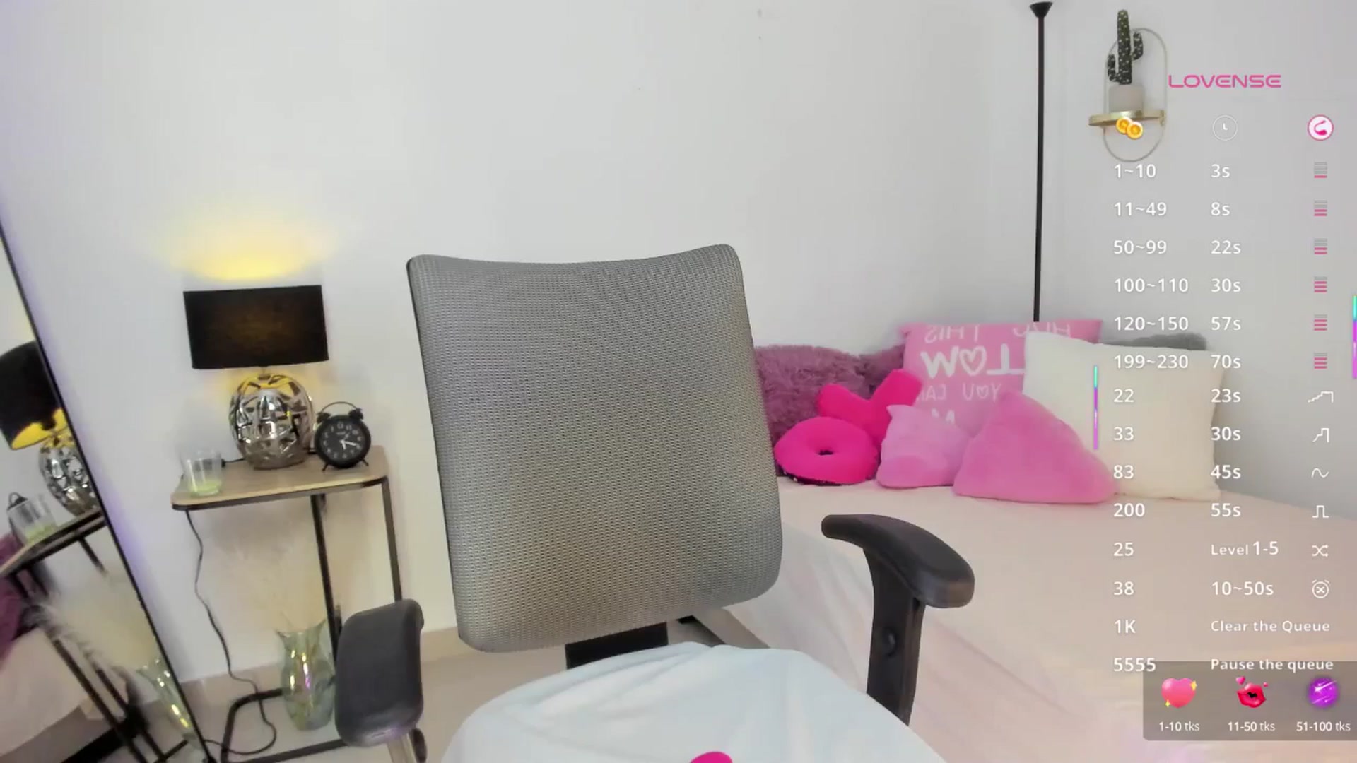 Gallery image thumbnail from kiara_Sofi's myfreecams stream on, 04/10/2025, 16:11 image 12 of 20