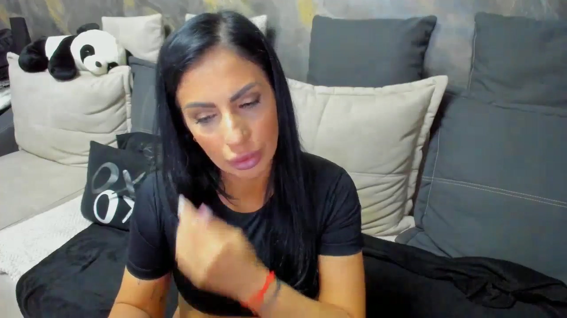 Gallery image thumbnail from kikazxx's myfreecams stream on, 03/25/2024, 01:41 image 20 of 20