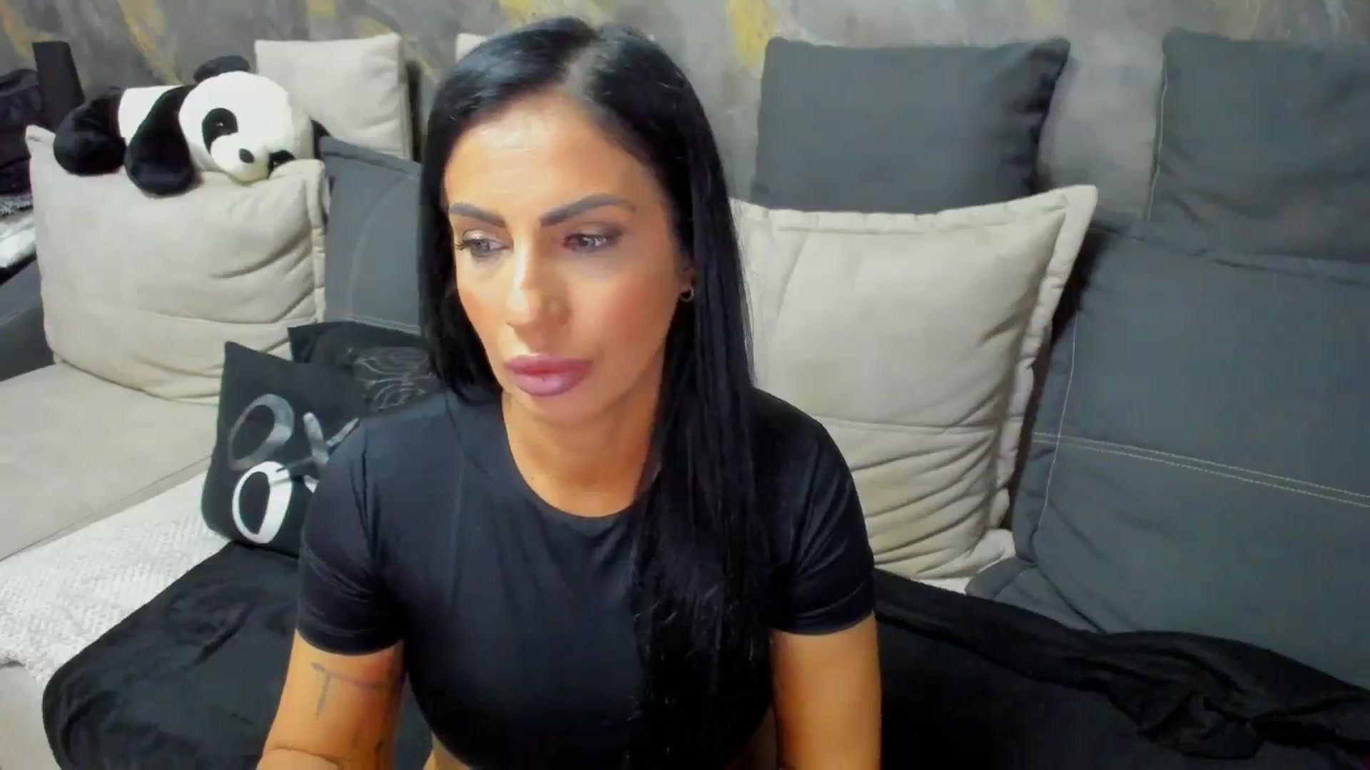 Gallery image thumbnail from kikazxx's myfreecams stream on, 03/25/2024, 01:41 image 6 of 20