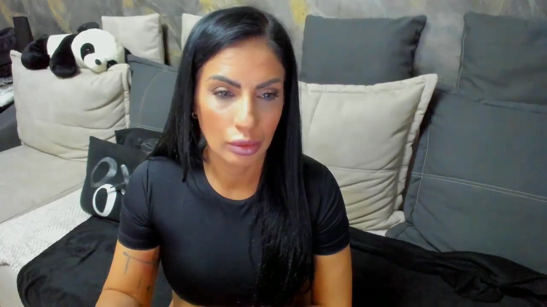 Gallery image thumbnail from kikazxx's myfreecams stream on, 03/25/2024, 01:41 image 12 of 20
