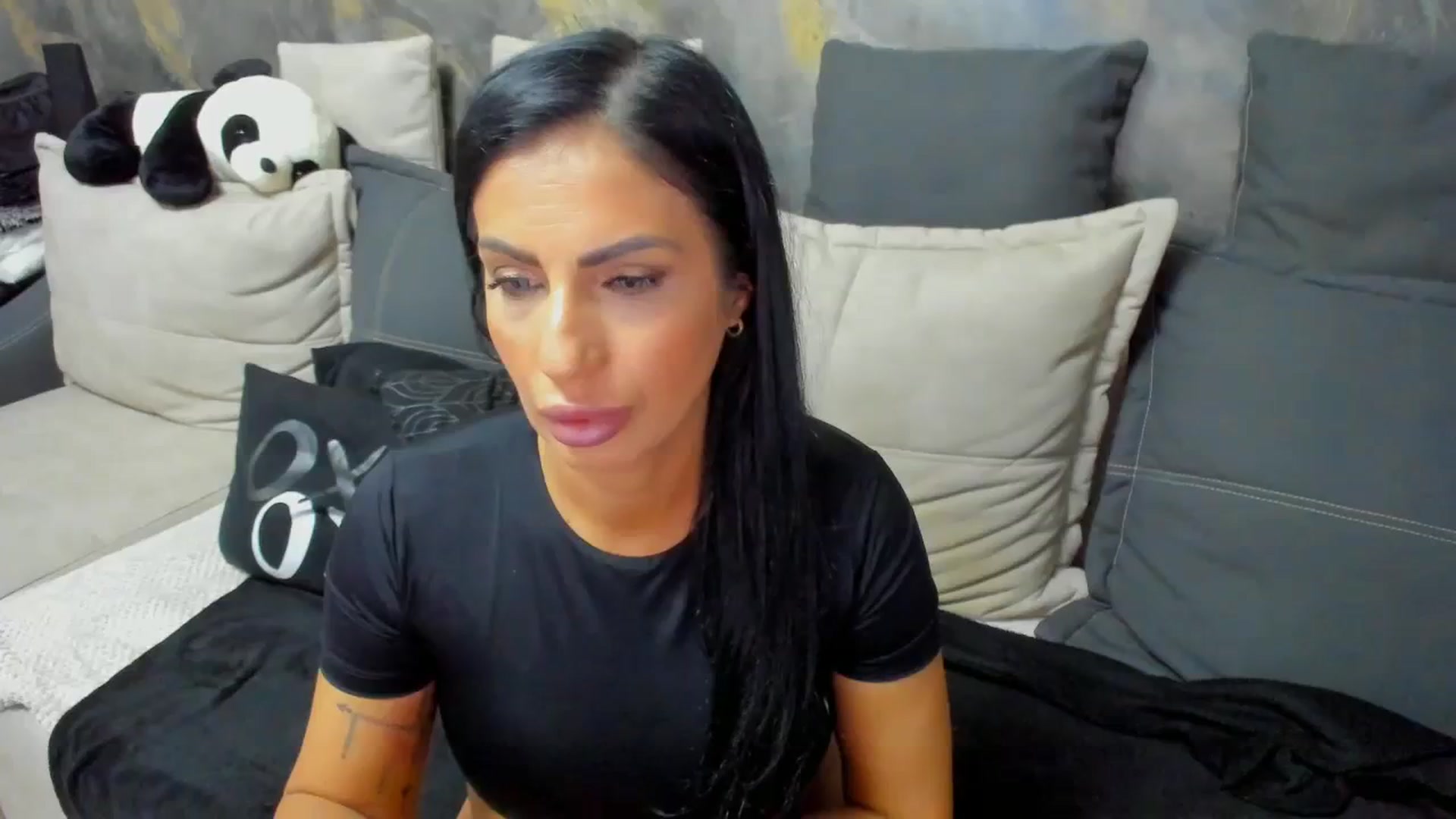 Gallery image thumbnail from kikazxx's myfreecams stream on, 03/25/2024, 01:41 image 1 of 20