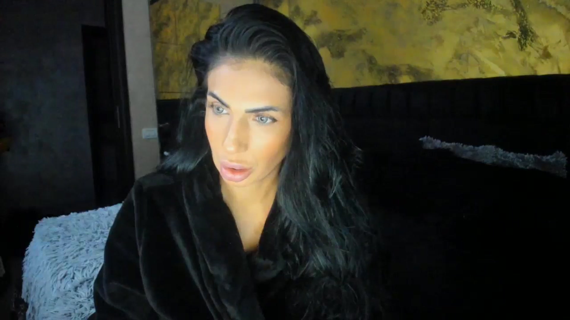 Gallery image thumbnail from kikazxx's myfreecams stream on, 10/07/2024, 08:20 image 7 of 20