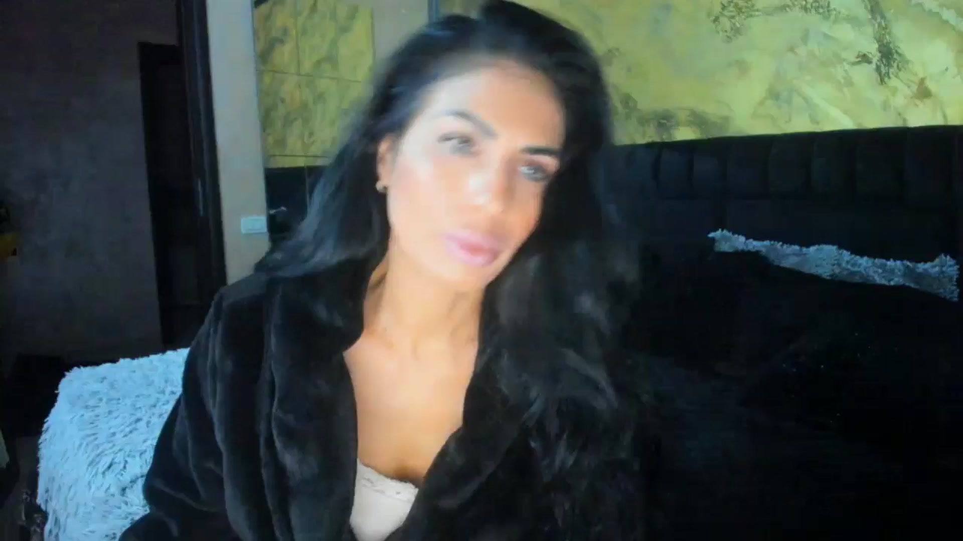 Gallery image thumbnail from kikazxx's myfreecams stream on, 10/07/2024, 08:20 image 17 of 20