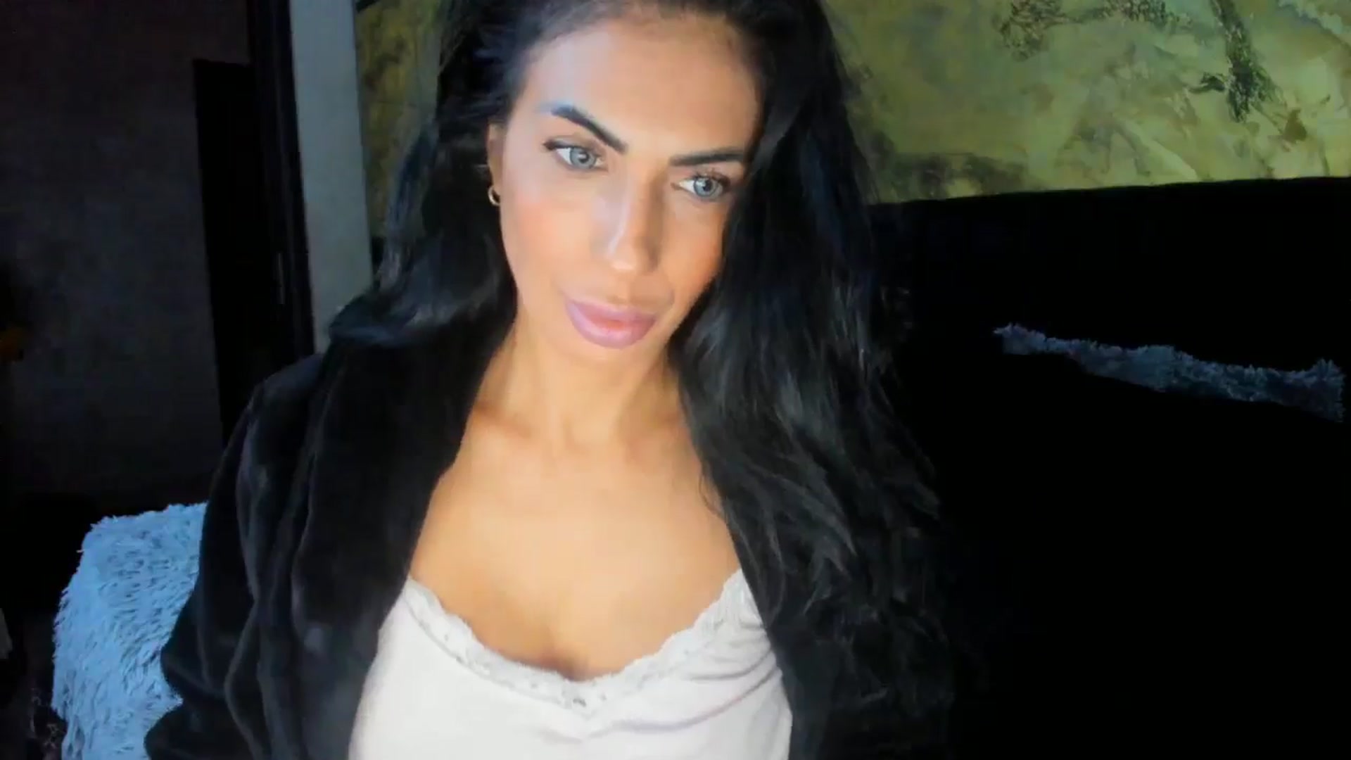 Gallery image thumbnail from kikazxx's myfreecams stream on, 10/07/2024, 08:20 image 16 of 20