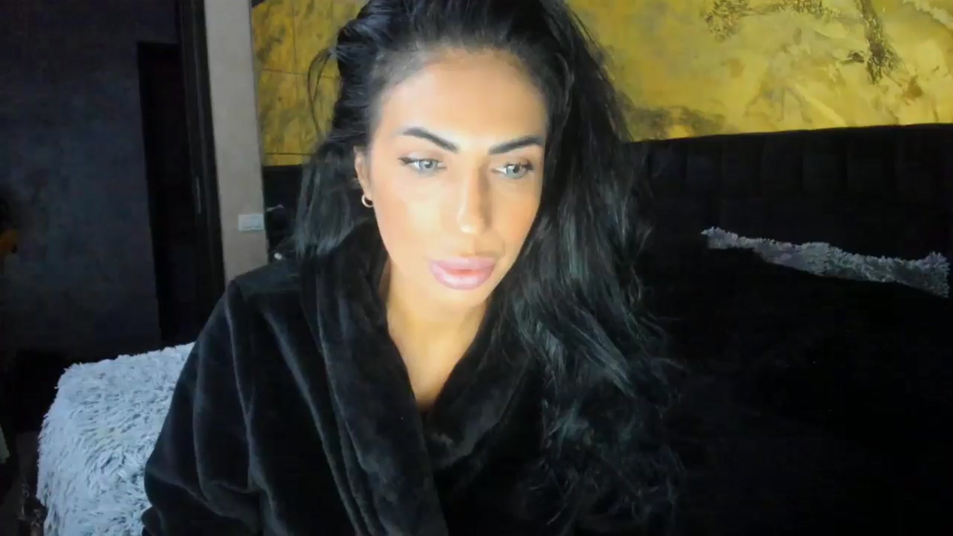 Gallery image thumbnail from kikazxx's myfreecams stream on, 10/07/2024, 08:20 image 1 of 20