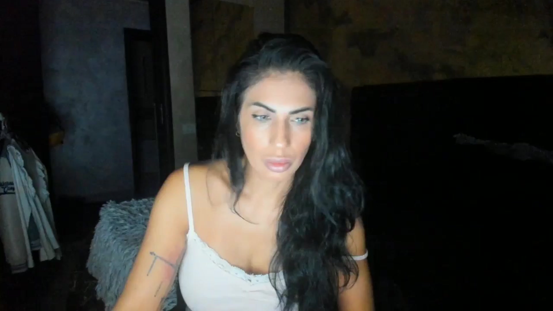 Gallery image thumbnail from kikazxx's myfreecams stream on, 10/07/2024, 10:12 image 18 of 20