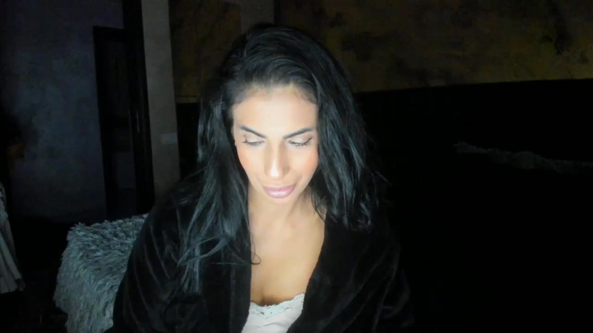 Gallery image thumbnail from kikazxx's myfreecams stream on, 10/07/2024, 10:12 image 8 of 20