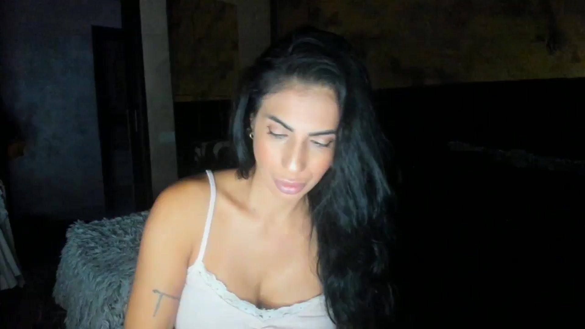 Gallery image thumbnail from kikazxx's myfreecams stream on, 10/07/2024, 10:12 image 11 of 20