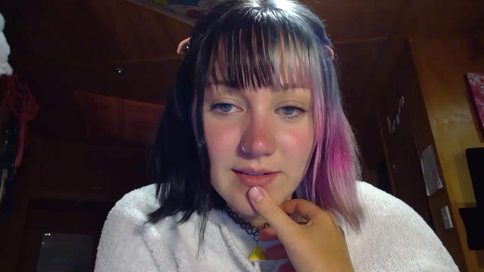Gallery image thumbnail from kikiviolet's myfreecams stream on, 01/21/2023, 11:05 image 3 of 20