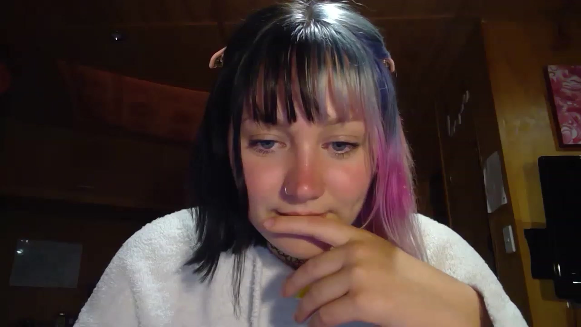 Gallery image thumbnail from kikiviolet's myfreecams stream on, 01/21/2023, 11:05 image 19 of 20