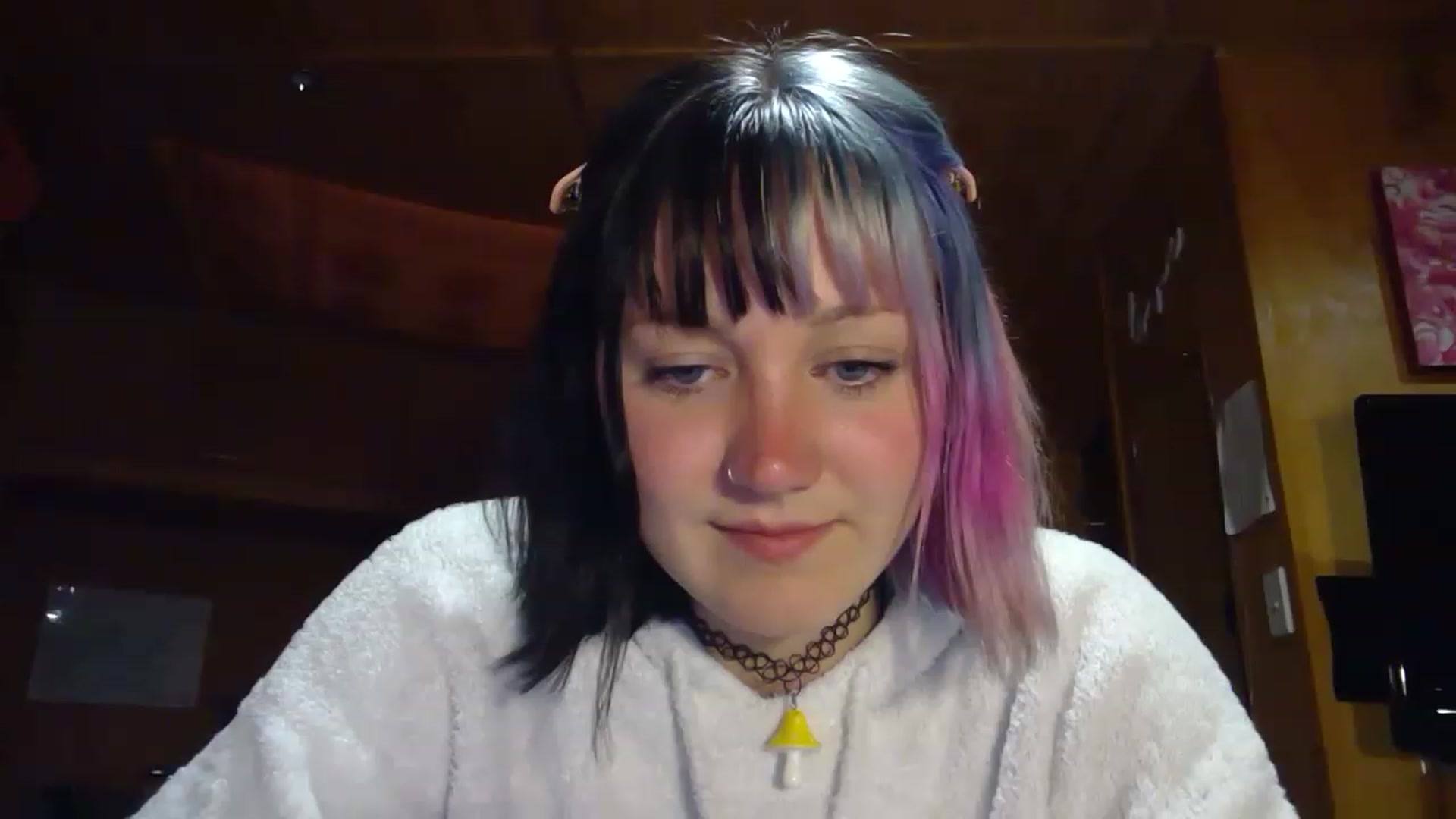 Gallery image thumbnail from kikiviolet's myfreecams stream on, 01/21/2023, 11:05 image 18 of 20