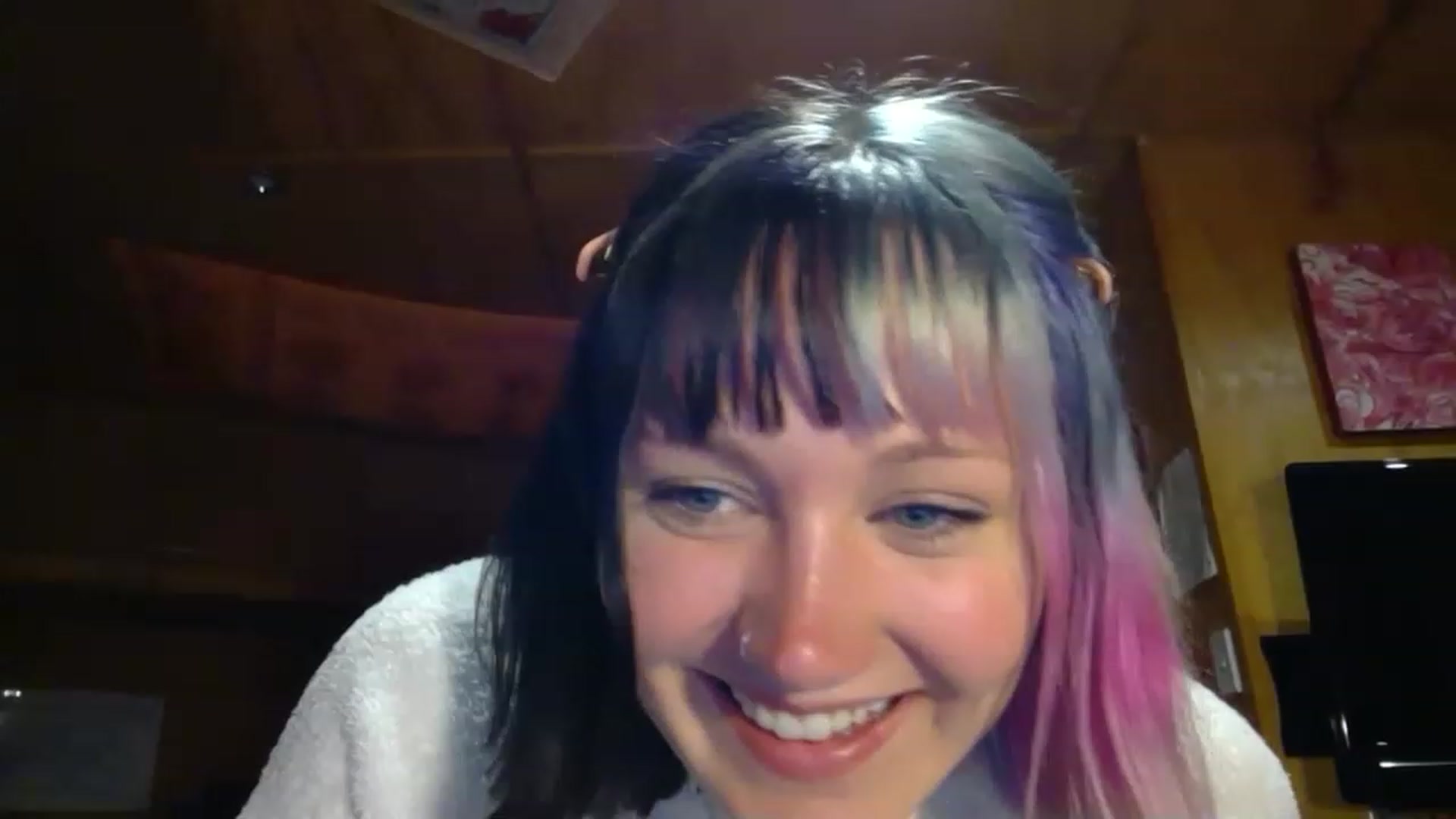 Gallery image thumbnail from kikiviolet's myfreecams stream on, 01/21/2023, 11:05 image 14 of 20