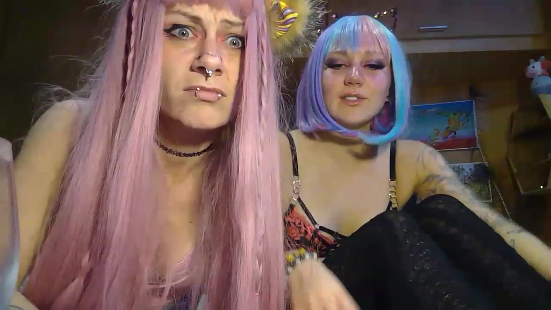 Gallery image thumbnail from kikiviolet's myfreecams stream on, 06/01/2023, 09:22 image 3 of 20