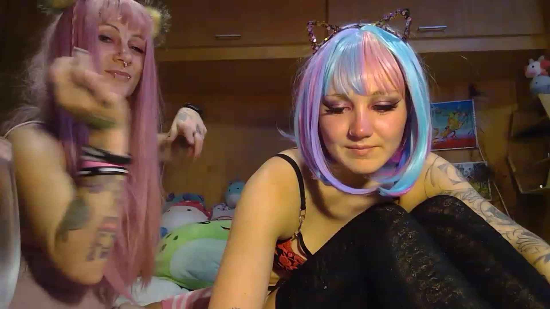 Gallery image thumbnail from kikiviolet's myfreecams stream on, 06/01/2023, 09:22 image 17 of 20