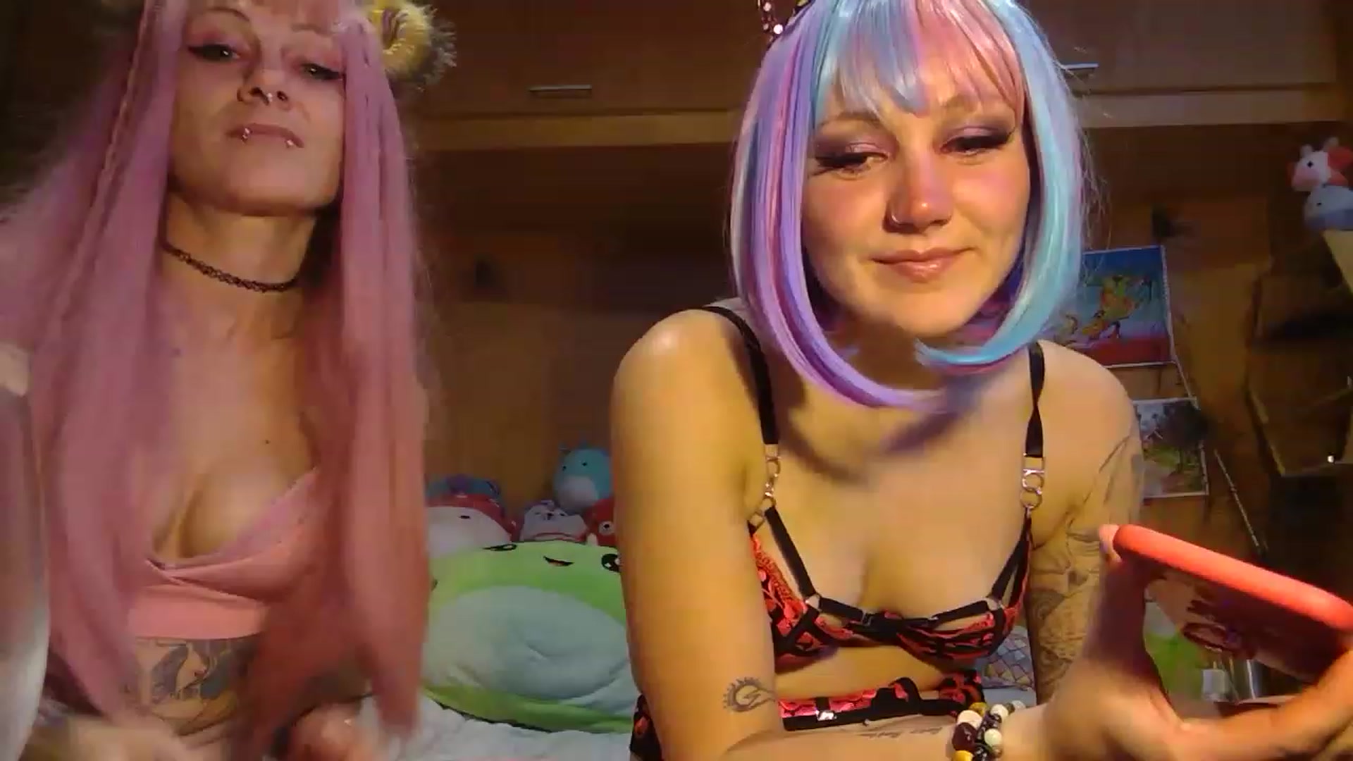 Gallery image thumbnail from kikiviolet's myfreecams stream on, 06/01/2023, 09:22 image 9 of 20
