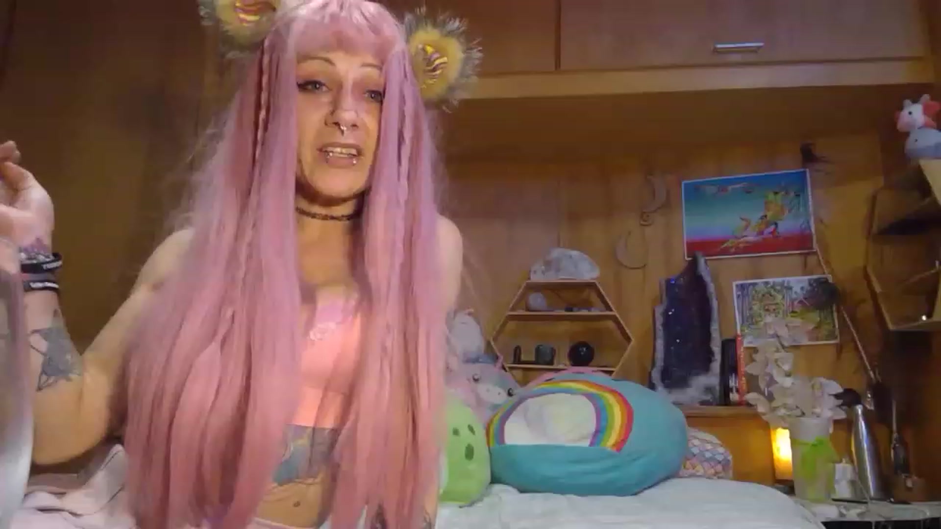 Gallery image thumbnail from kikiviolet's myfreecams stream on, 06/01/2023, 09:22 image 1 of 20