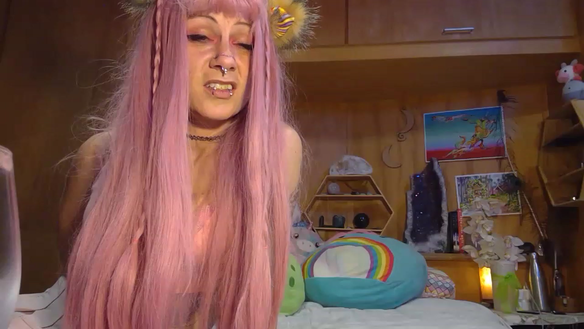 Gallery image thumbnail from kikiviolet's myfreecams stream on, 06/01/2023, 09:22 image 2 of 20