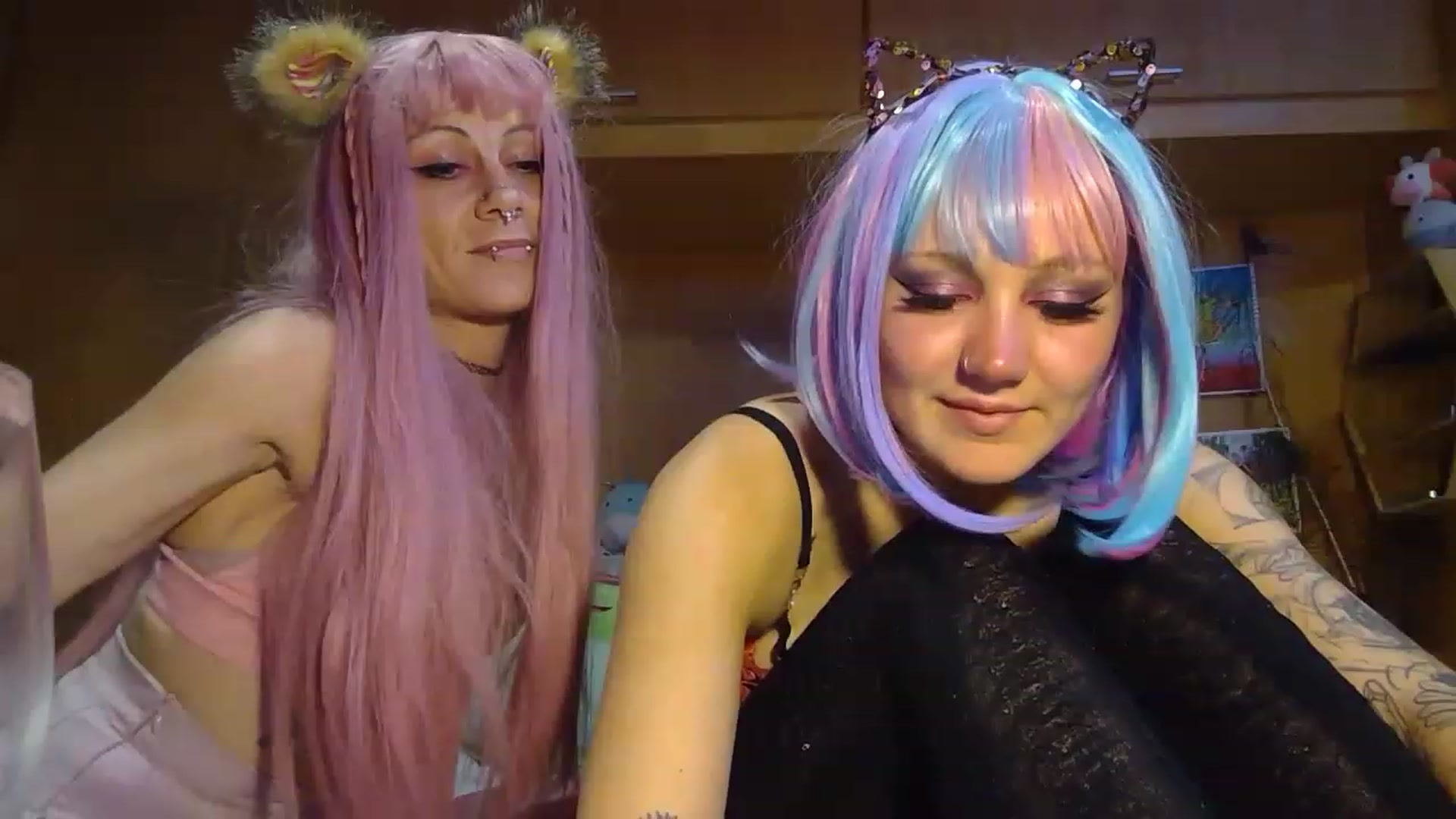 Gallery image thumbnail from kikiviolet's myfreecams stream on, 06/01/2023, 09:22 image 18 of 20