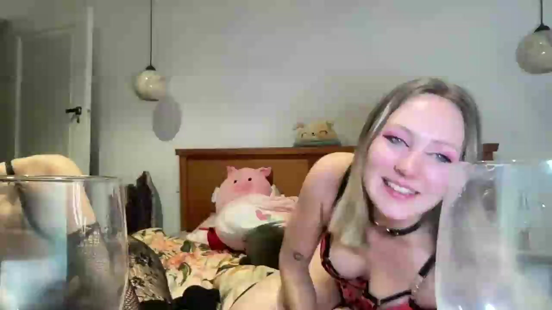Gallery image thumbnail from kikiviolet's myfreecams stream on, 06/22/2026, 11:02 image 1 of 20