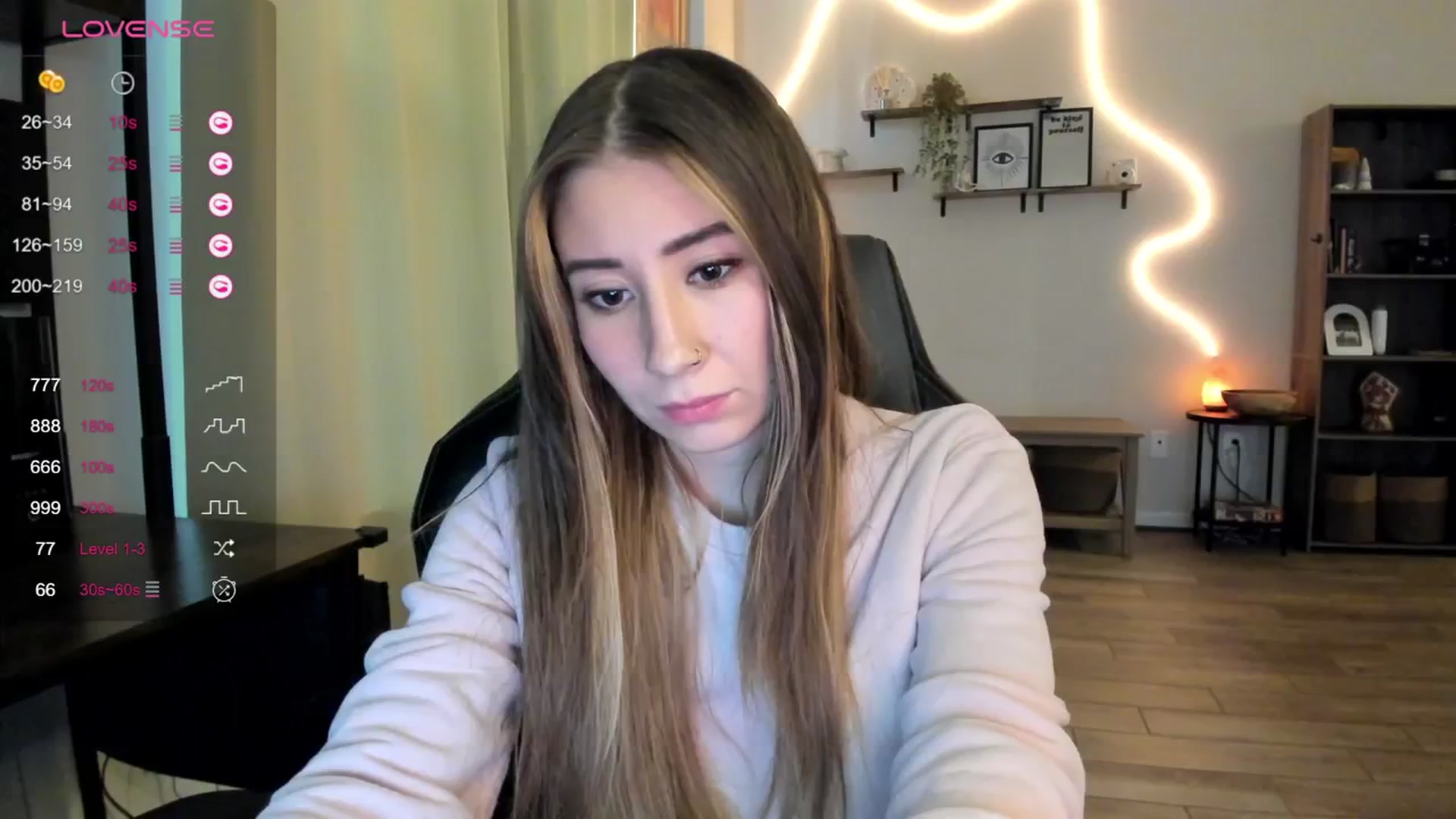 Gallery image thumbnail from killerloryy's myfreecams stream on, 02/21/2024, 21:02 image 6 of 20