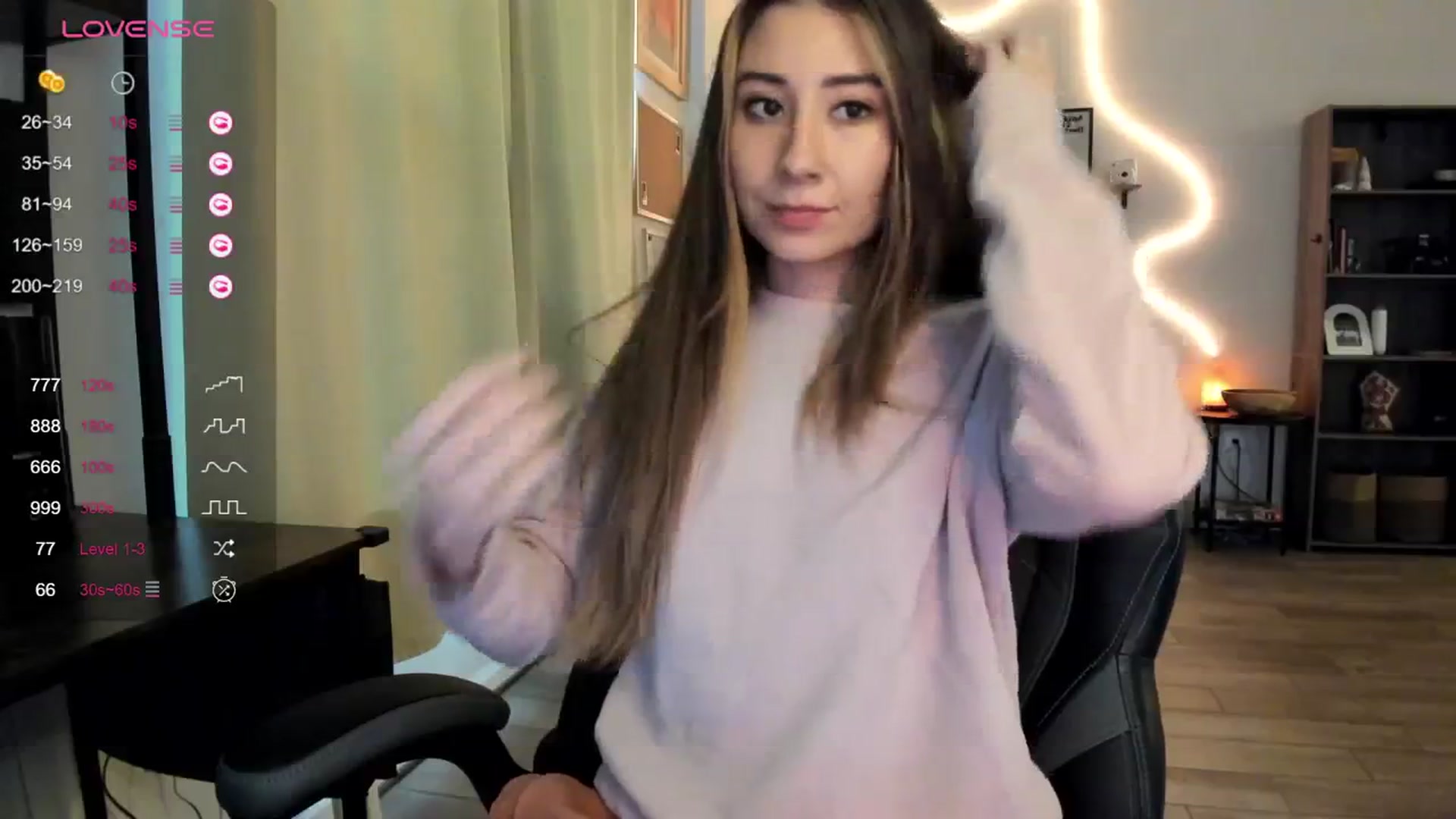 Gallery image thumbnail from killerloryy's myfreecams stream on, 02/21/2024, 21:02 image 8 of 20