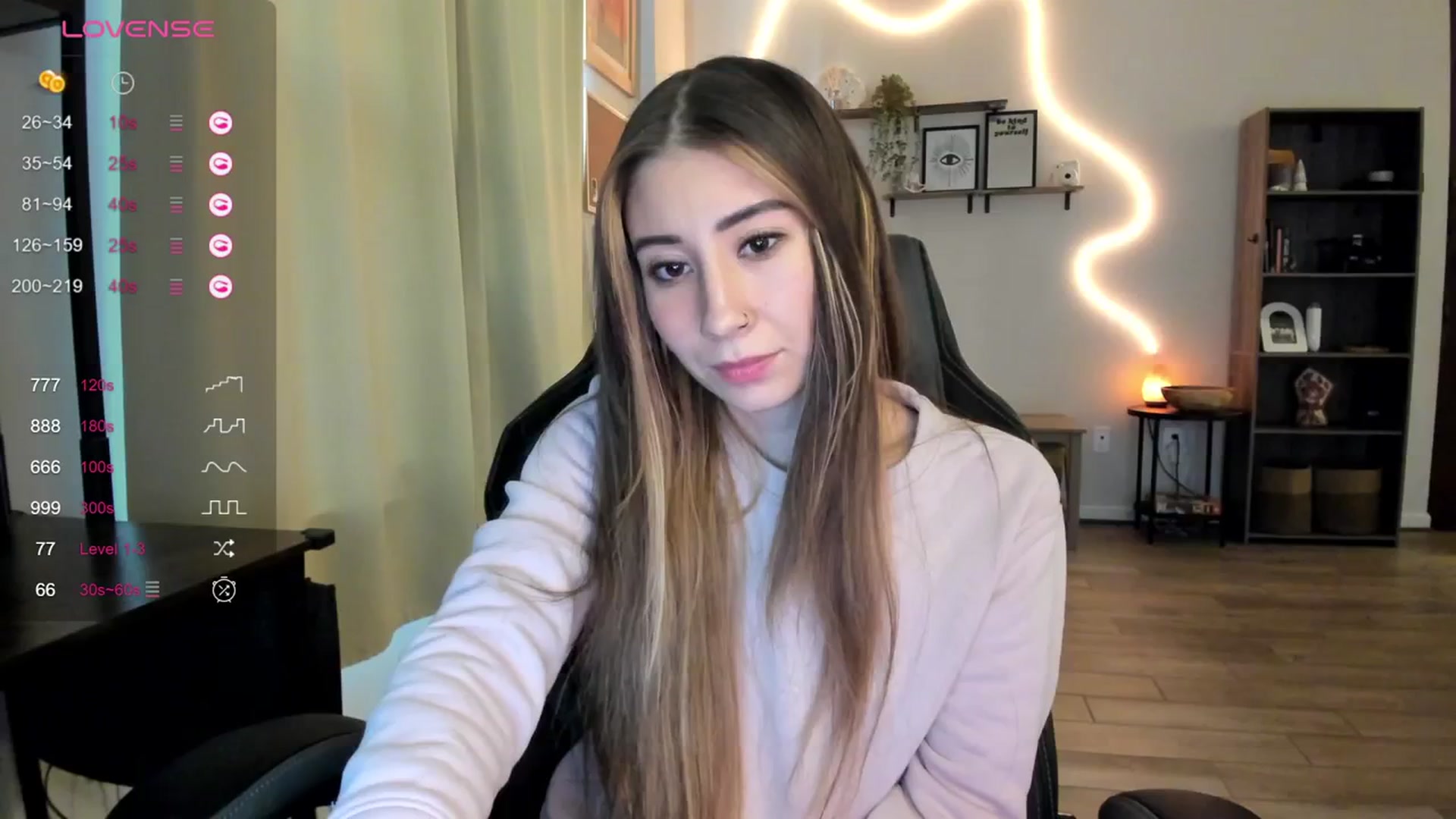 Gallery image thumbnail from killerloryy's myfreecams stream on, 02/21/2024, 21:02 image 2 of 20