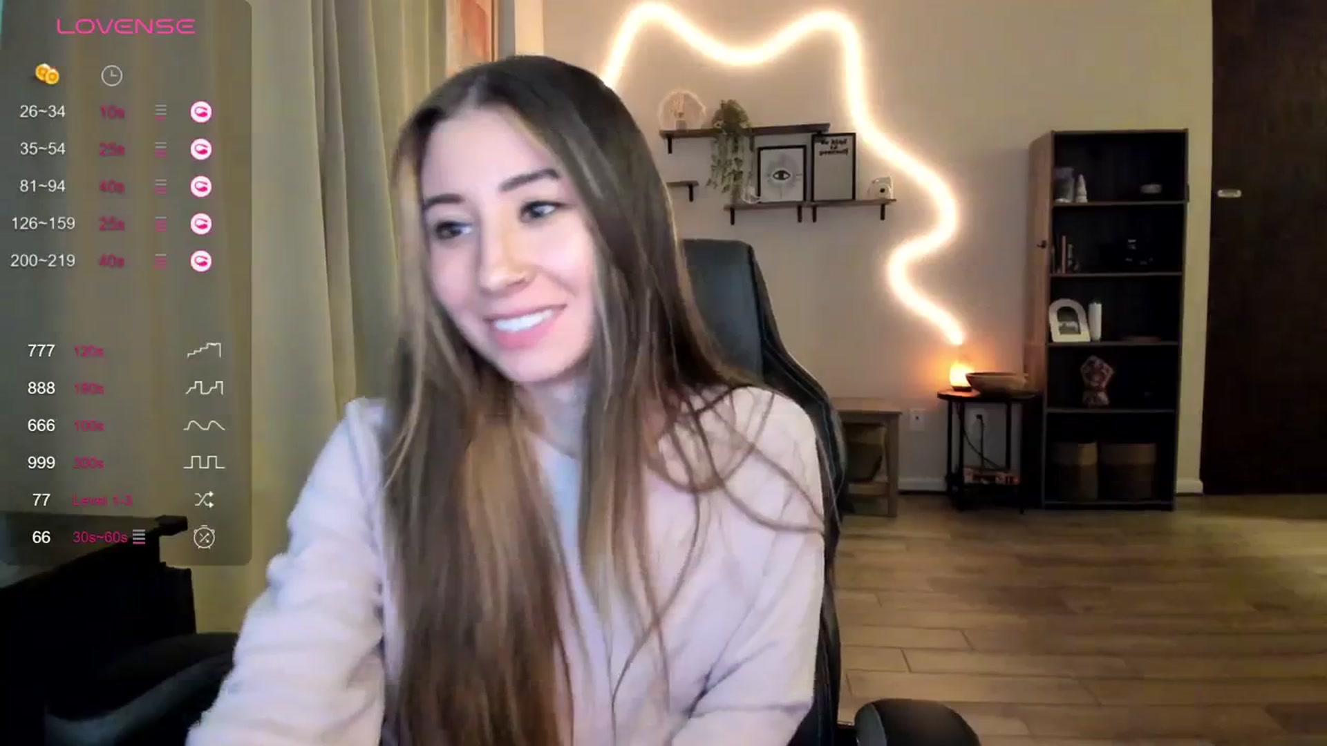 Gallery image thumbnail from killerloryy's myfreecams stream on, 02/21/2024, 22:54 image 17 of 20