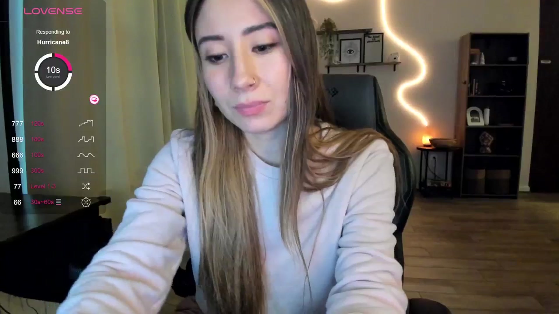 Gallery image thumbnail from killerloryy's myfreecams stream on, 02/21/2024, 22:54 image 2 of 20